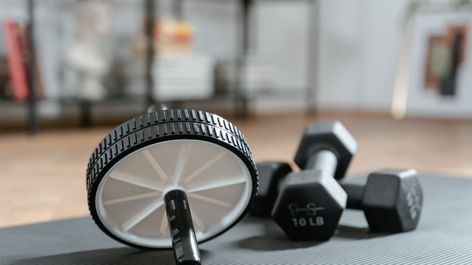 How to Build a Budget Home Gym: Space‑Saving Tips & Essential Gear