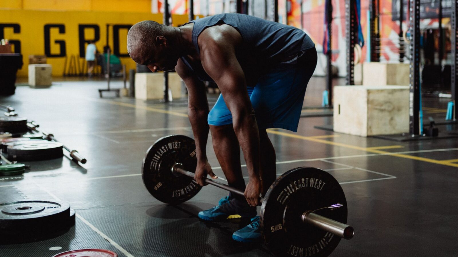 Budget Workout Tracking: Simple Ways to Log Progress and Build Muscle